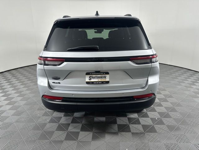 Used 2025 Jeep Grand Cherokee SUV