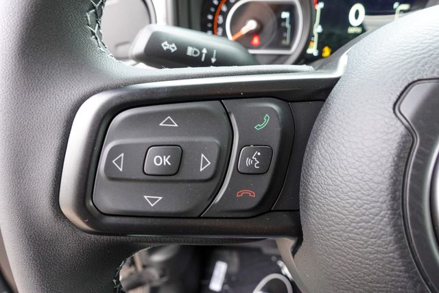 new 2025 Jeep Gladiator car, priced at $43,625