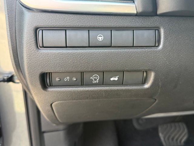 2025 Nissan Rogue SV - Photo 20