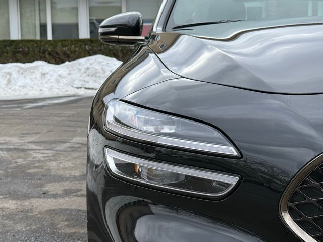 2023 Genesis G70