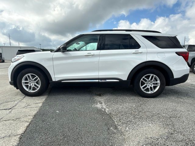 2025 Ford Explorer Active:B02485