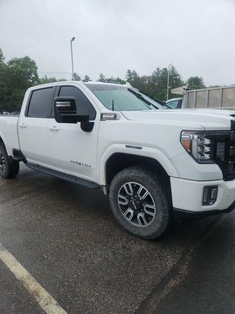 Summit White 2022 GMC Sierra 2500HD Pickup Truck Four-Wheel Drive Automatic