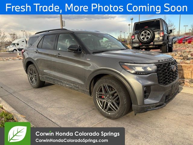2025 Ford Explorer ST-Line AWD