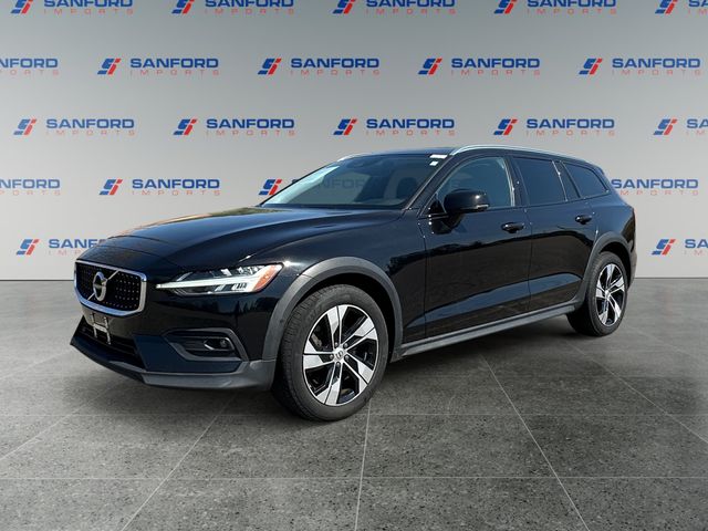 Black 2021 Volvo V60 T5 AWD Wagon All-Wheel Drive Automatic