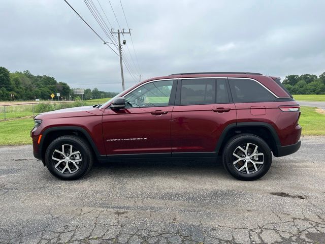 2024 Jeep Grand Cherokee Limited - Image 2