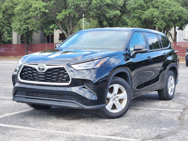 Midnight Black Metallic 2023 Toyota Highlander L FWD SUV / Crossover Front-Wheel Drive 8-Speed Automatic