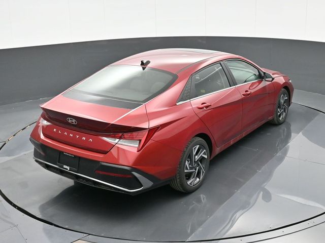 2024 Hyundai Elantra SEL 25