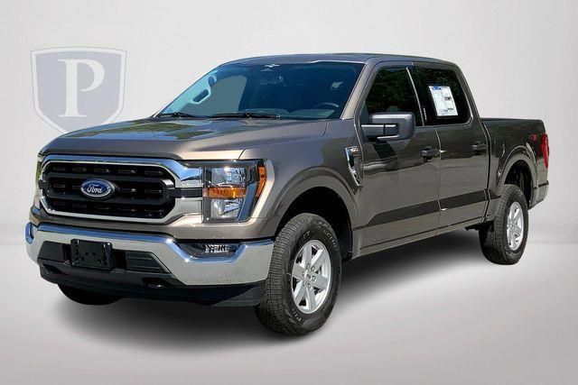 2023 Ford F-150 XLT 2