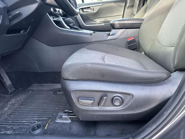 Used 2022 Gray Toyota XLE image 13