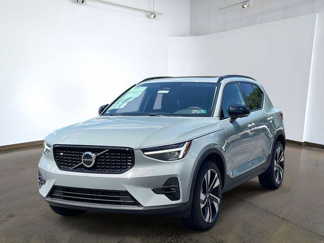 Gray Metallic 2026 Volvo XC40 SUV / Crossover All-Wheel Drive Automatic