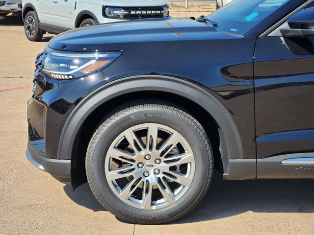 2025 Ford Explorer Platinum photo