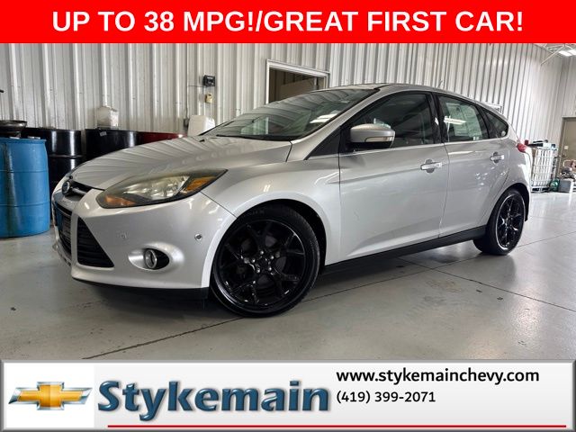 Ingot Silver Metallic 2012 Ford Focus Hatchback Front-Wheel Drive 6-Speed Automatic