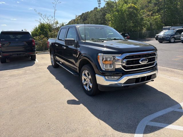 Black Metallic 2023 Ford F-150 XLT SuperCrew 4WD Pickup Truck Four-Wheel Drive Automatic