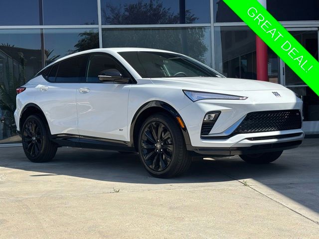 Summit White 2025 Buick Envista SUV / Crossover Front-Wheel Drive 6-Speed Automatic
