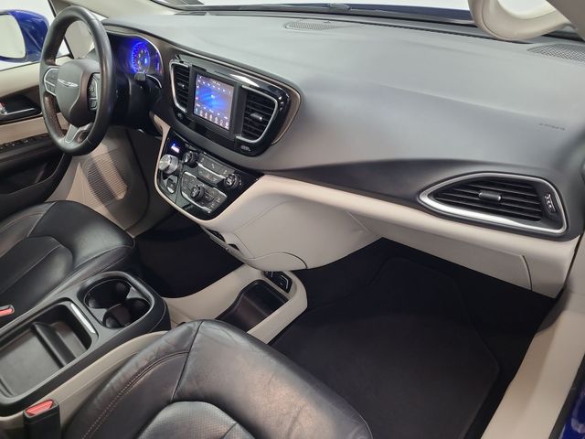 2019 – Chrysler – Pacifica