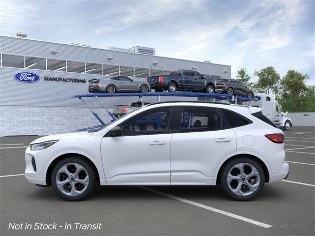 2024 Ford Escape ST-Line photo