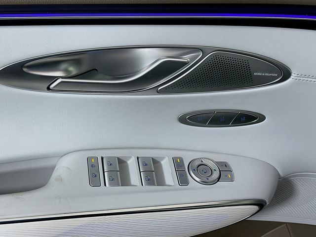 Thumbnail: 2026 Genesis GV70 - 20