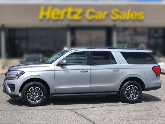 Iconic Silver Metallic 2023 Ford Expedition MAX XLT 4WD SUV / Crossover Four-Wheel Drive Automatic
