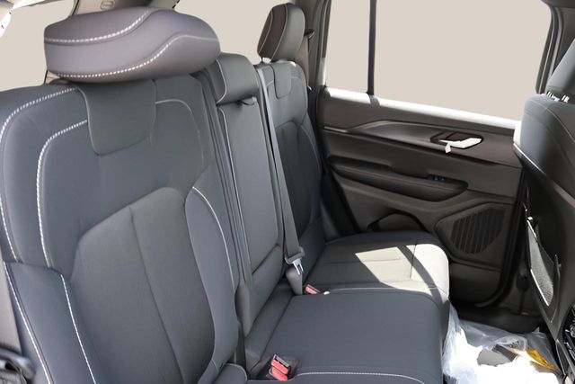 New Car 2025 Jeep Grand Cherokee  Laredo X For Sale Under $35,000 In Austin, Texas