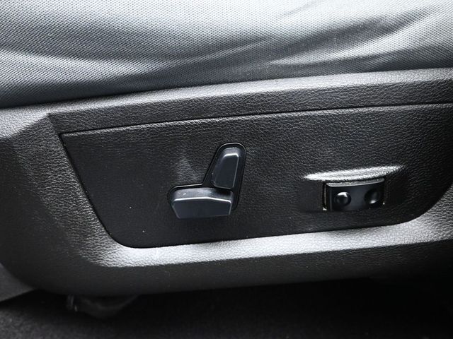 used 2019 Ram 1500 Classic car, priced at $23,994