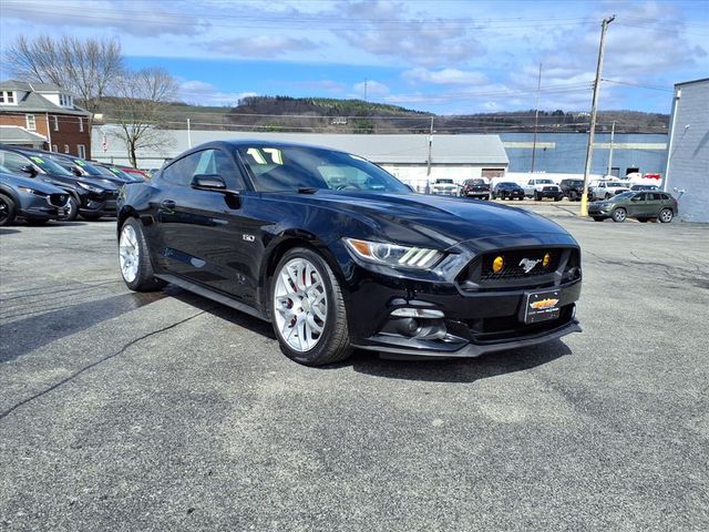 2017 Ford Mustang GT Premium Coupe RWD