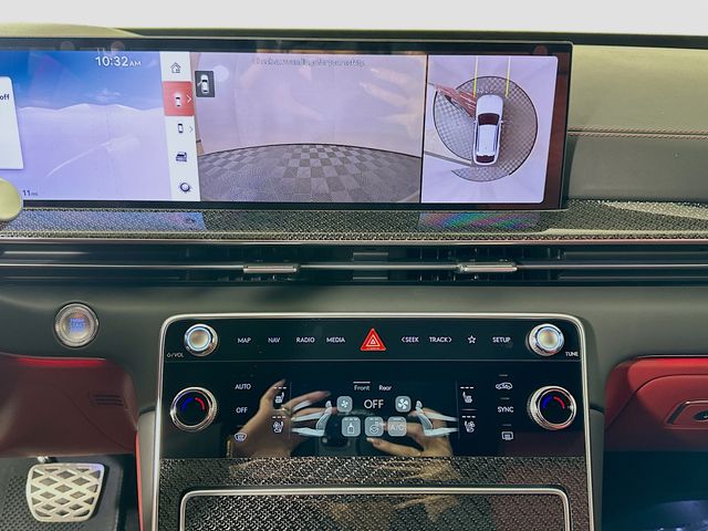 Thumbnail: 2026 Genesis GV80 - 13