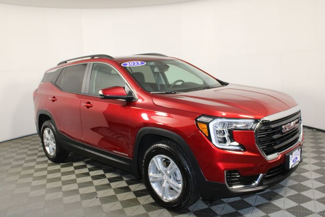 2023 GMC Terrain SLE photo