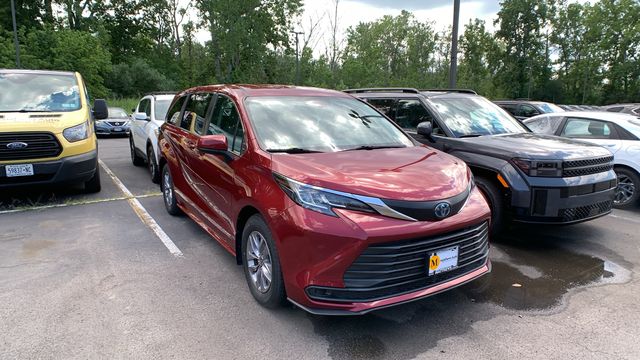 Used 2021 Toyota Sienna