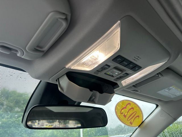 2023 Toyota RAV4 XLE - Photo 33
