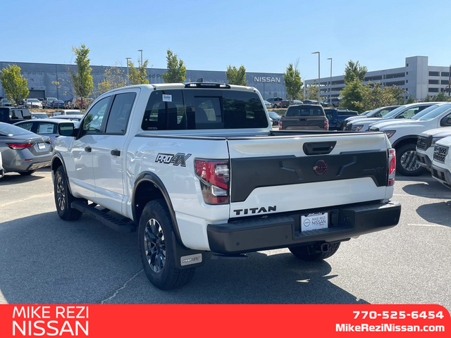 2024 Nissan Titan PRO-4X 4