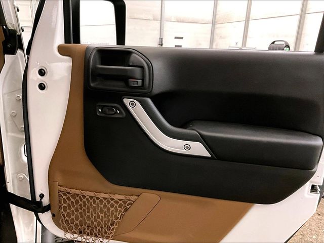2016 Jeep Wrangler Unlimited Rubicon White at Luther Ford