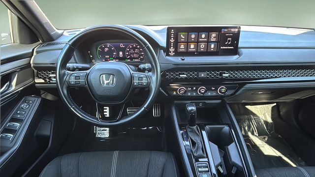 Used 2023  Honda Sport image 11