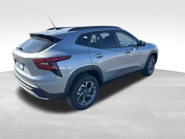 2025 Chevrolet Trax LT photo