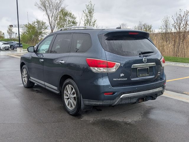 2016 Nissan Pathfinder - Image 3