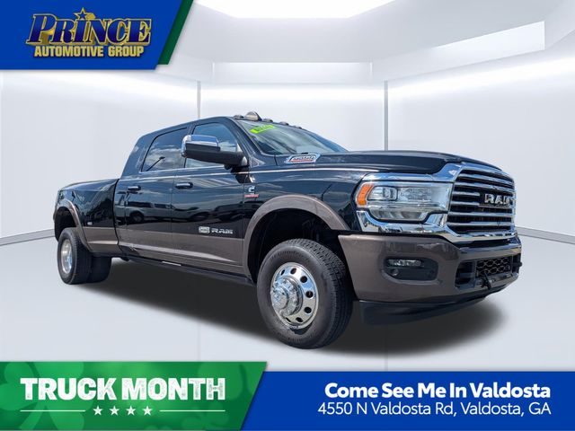 Diamond Black Crystal Pearlcoat 2020 RAM 3500 Laramie Longhorn Mega Cab DRW 4WD Pickup Truck Four-Wheel Drive 6-Speed Automatic
