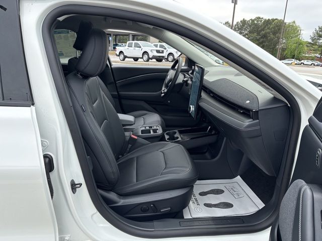 New 2026 White Ford Premium image 23
