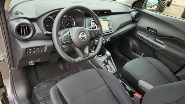 2025 Nissan Kicks Play