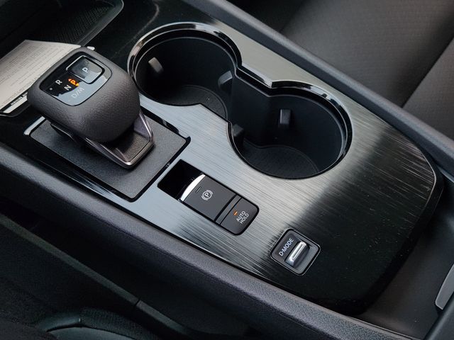 2026 Nissan Rogue SV photo 15