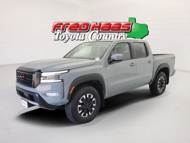 Boulder Gray Pearl 2024 Nissan Frontier PRO-4X Crew Cab 4WD Pickup Truck Four-Wheel Drive 9-Speed Automatic Overdrive