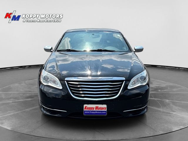 2011 Chrysler 200 Limited - Black exterior view 8