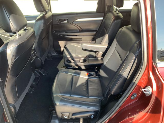 Used 2017 Toyota Highlander SUV