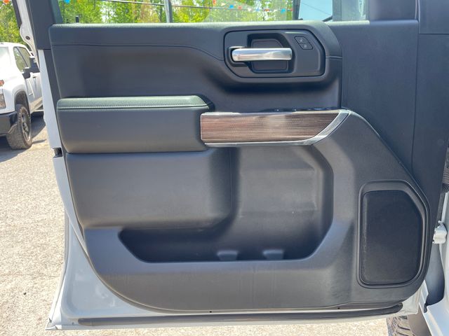 2023 Chevrolet Silverado 2500HD LT - Summit White exterior view 9