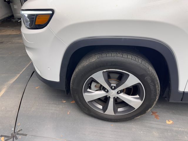 2019 Bright White Clearcoat Jeep Cherokee Limited 4X4 SUV