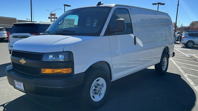 2024 Chevrolet Express 2500 Work Van 4