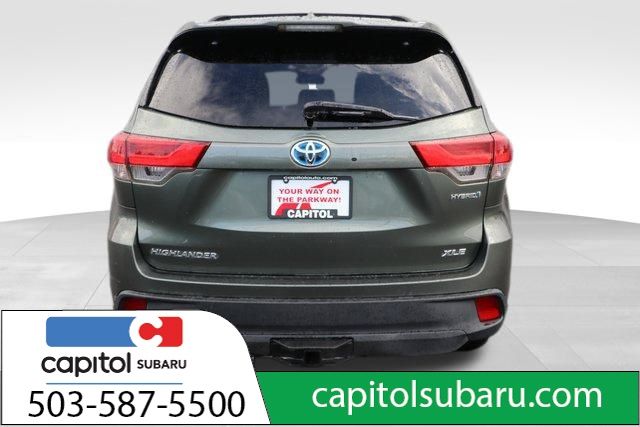 2017 Toyota Highlander Hybrid XLE 21