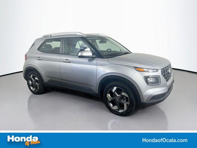 Shimmering Silver 2025 Hyundai Venue SUV / Crossover Front-Wheel Drive Continuously Variable Transmission