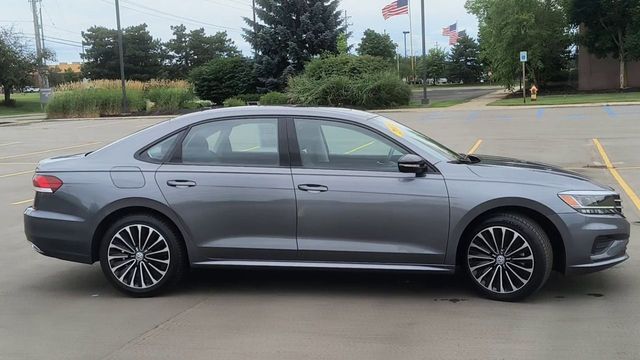 2022 Volkswagen Passat 2.0T Limited Edition 9