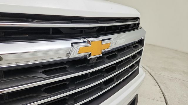 2024 Chevrolet Traverse LT - 11