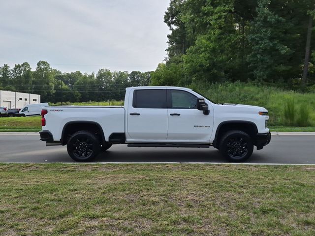 Used 2024 White Chevrolet Custom image 14