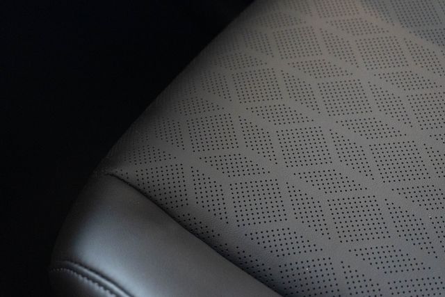 Used 2026 Kia Carnival Hybrid Van